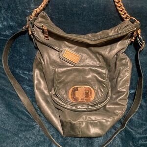 Badgley Mischka Green Leather Shoulder Bag with Gold Chain